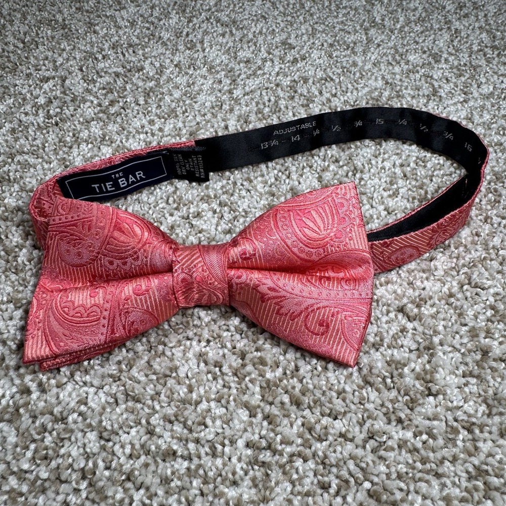 The Tie Bar Mens Pink Coral Paisley Silk Adjustable Stain Resistant‎ Bow Tie